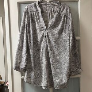 Halogen Monochrome Patterned Blouse